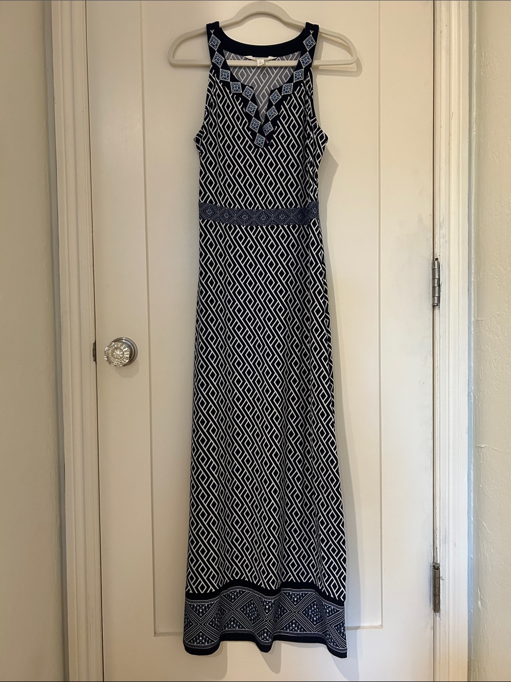Maxi Dress with embroidered neckline, Navy Pattern